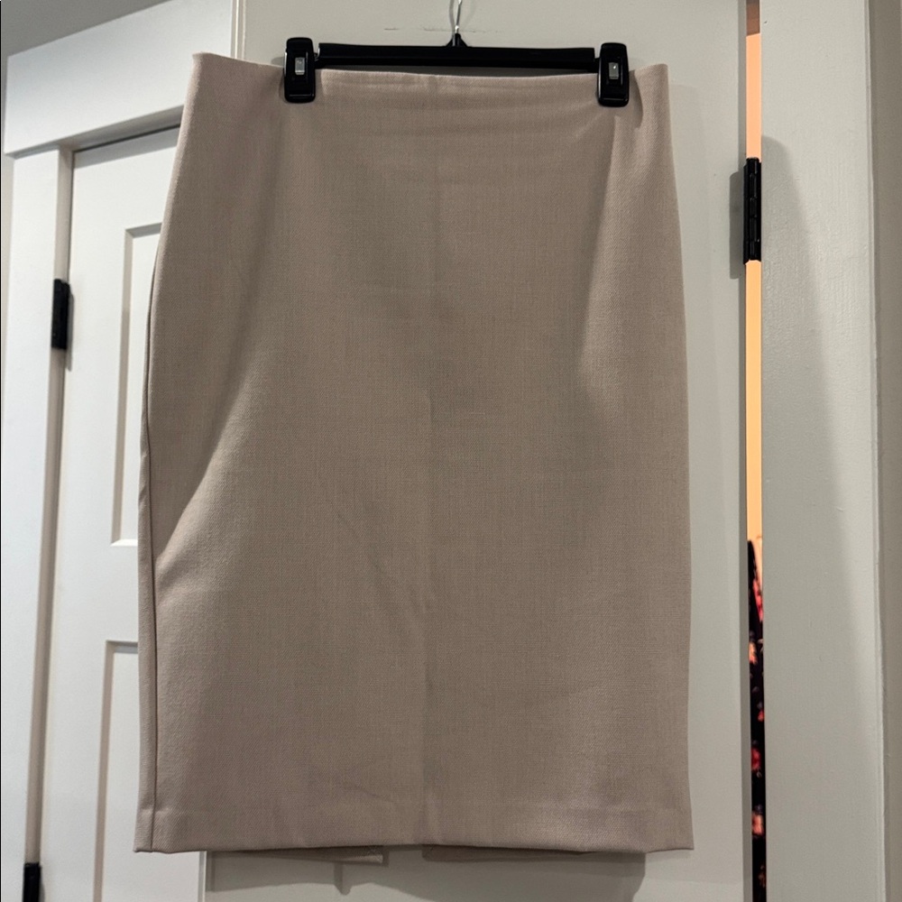 Express Cream Pencil Skirt